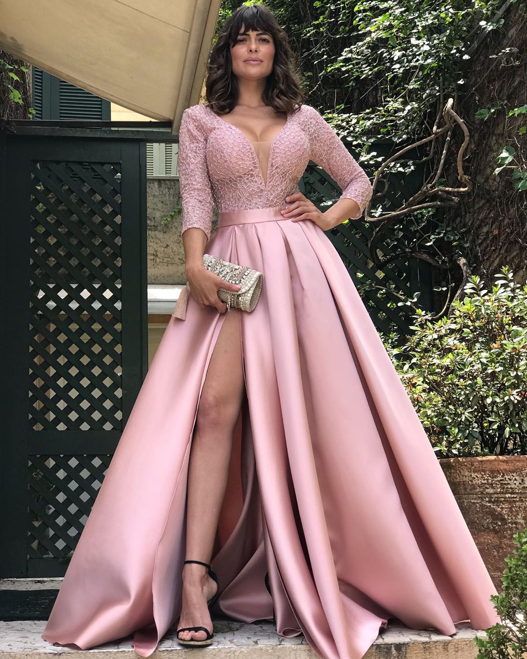 Elegant Sequin Maxi Dress with Flowing Skirt and High Slit Pink
