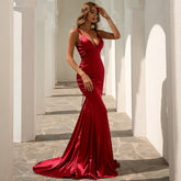 Satin Mermaid Gown With Spaghetti Straps And V-Neckline Red